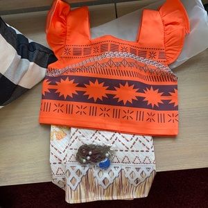 Brand new Disney Moana costume size 6 girls